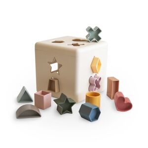 Mushie Shape Sorting Box